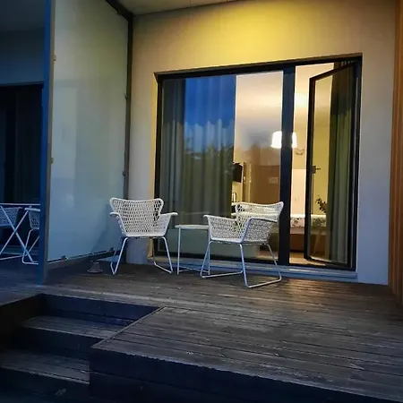 아파트 Kena Terrassiga Aisa 39 *
