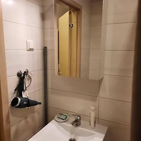 아파트 Kena Terrassiga Aisa 39 페르누