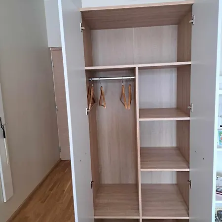 아파트 Kena Terrassiga Aisa 39 페르누